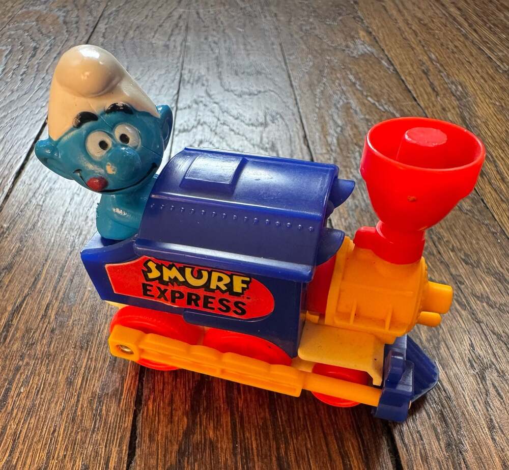 VINTAGE 1982 Smurf Express Galoob Tiny Tooter Wind-Up Toy Train TESTED WORKS